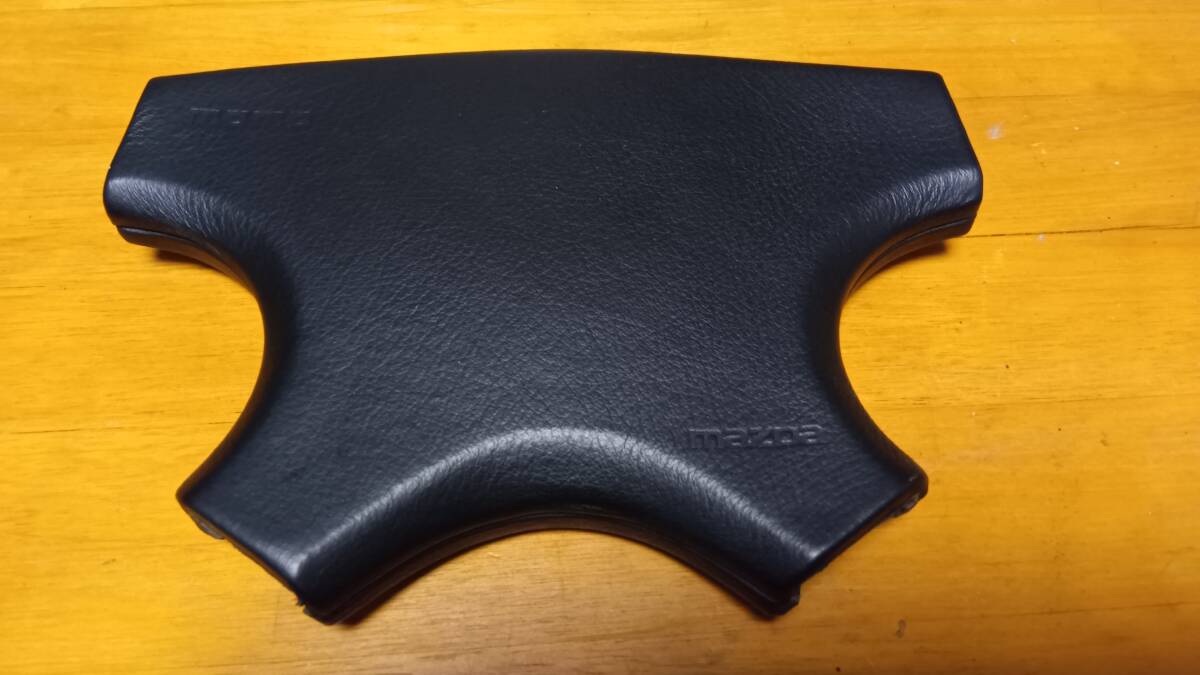 送料無料! MAZDA MOMO ステアリング用センターパッドのみ拍卖