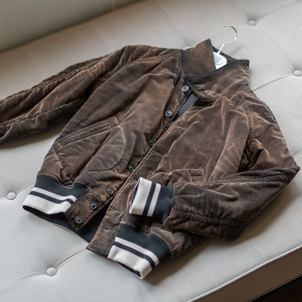 Maison Margiela / メゾンマルジェラ / Velvet bomber jacket / ベルベットボンバージャケット / サイズ42 22AW S50AM0565 / ほぼ未使用拍卖