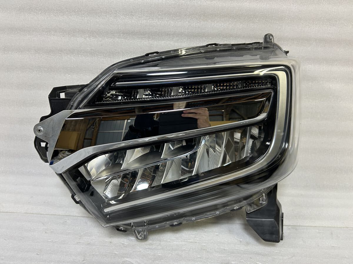 11765 N-BOX Nボックス カスタム JF3 JF4 左ヘッドライト LED STANLEY W3106 打刻 J 33150-TTA-J02拍卖