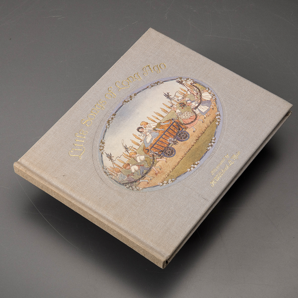 Little Songs of Long Ago ペーパーバック 1994/8/1 英語版 Henriette Willebeek Le Mair (イラスト)拍卖