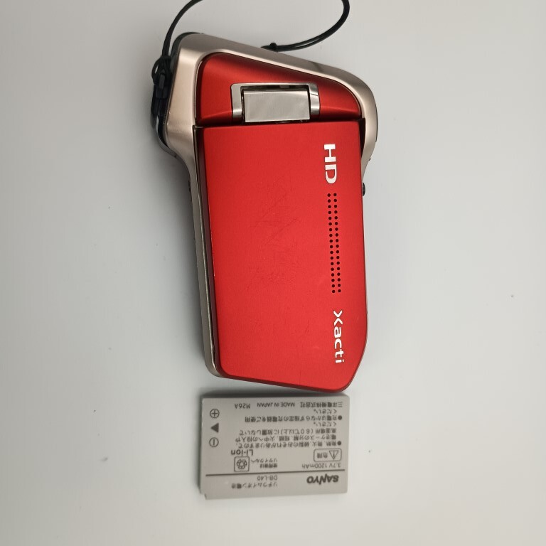 SANYO Xacti DMX-HD700 赤 デジタルカメラ拍卖