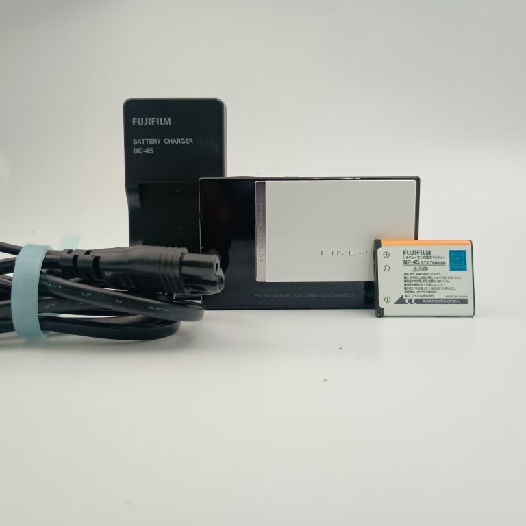 FUJIFILM FINEPIX Z100 fd ホワイト ブラック コンパクトデジタルカメラ拍卖