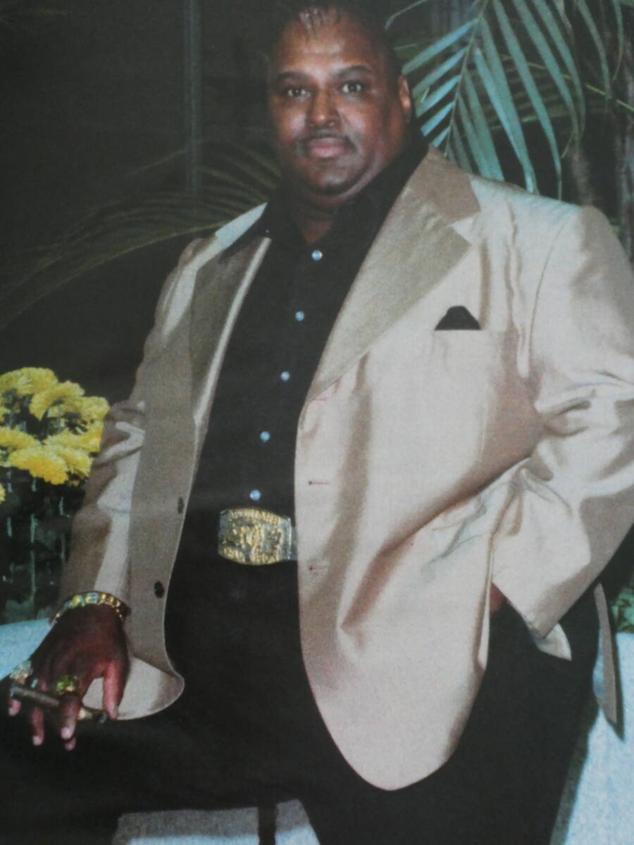 デラックス・プロレス1984年2月号 来日前に米マットのグリーンズボロで牙をとぐアブドーラ・ザ・ブッチャー拍卖