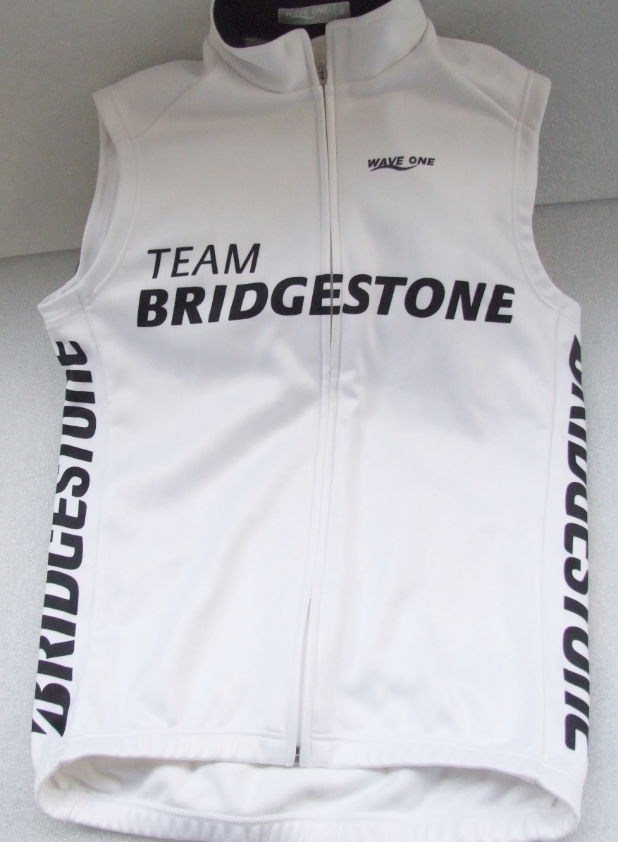 チームブリヂストン 選手支給 非売品 サーモベスト ◆送料込み◆拍卖