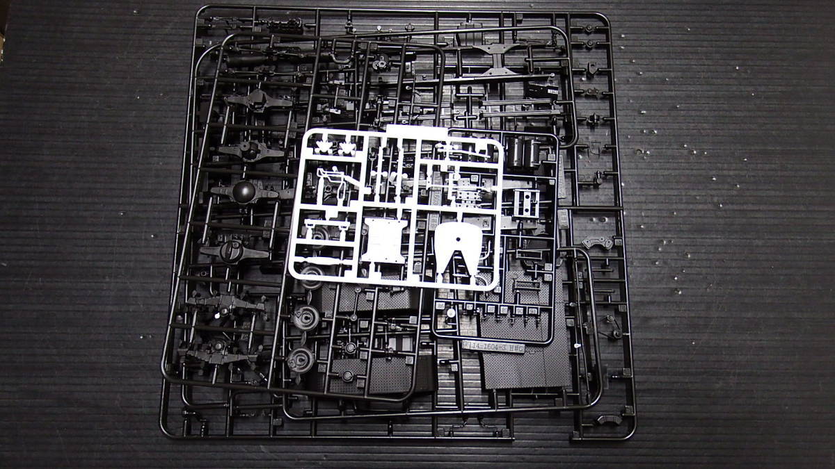 即決 アオシマ 1/32 ヘビーフレイト 日野 HH シャーシ 部品 トラクタ トレーラー拍卖