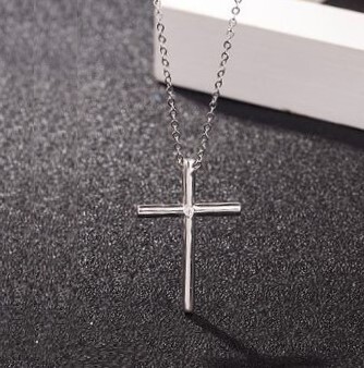 クロス ネックレス シルバー925 ペンダント CZジルコニア 銀 十字架 シンプル拍卖