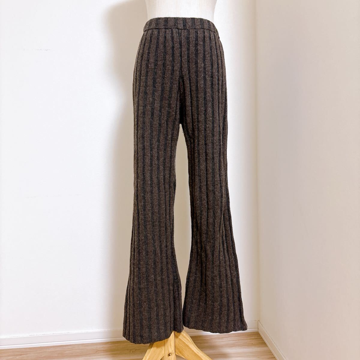 SLOBE citron. スローブシトロン リブニット ワイドパンツ フリーサイズウール混 フレアシルエット モコモコ 秋冬 ウエストゴム ストレッチ拍卖