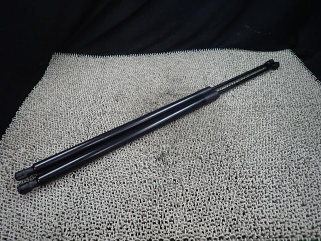 サンバー 3BD-S710B バックドアダンパー W19 68950-B5120拍卖