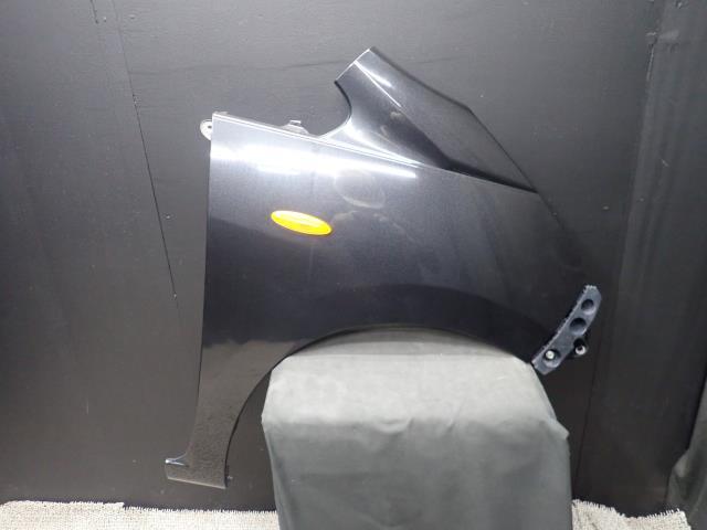 ムーヴ DBA-LA100S 右フロントフェンダー X07 53811-B2291拍卖