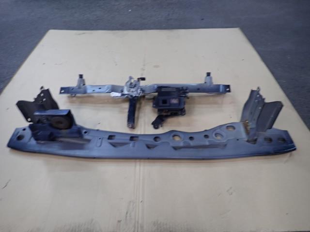 ムーヴ DBA-LA100S ラジエータコアサポート X07 53205-B2220拍卖