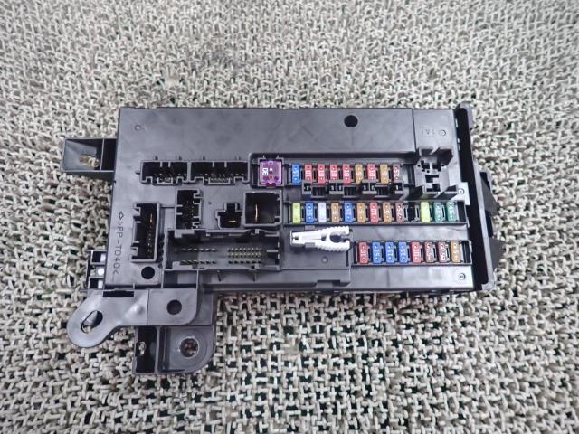 タンク DBA-M910A ヒューズボックス B82 82600-B1310拍卖