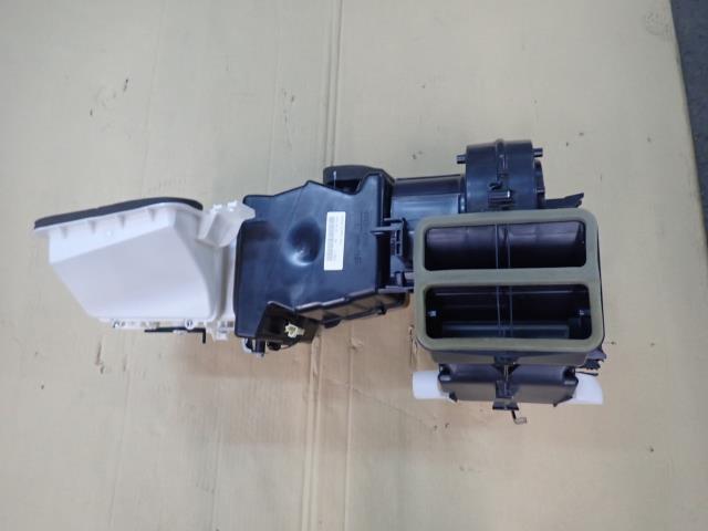 NT100クリッパー EBD-DR16T カーヒーター 26U 27011-4A10D拍卖