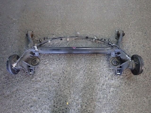 ムーヴ DBA-LA150S リアアクスルビームASSY R59 48710-B2330拍卖