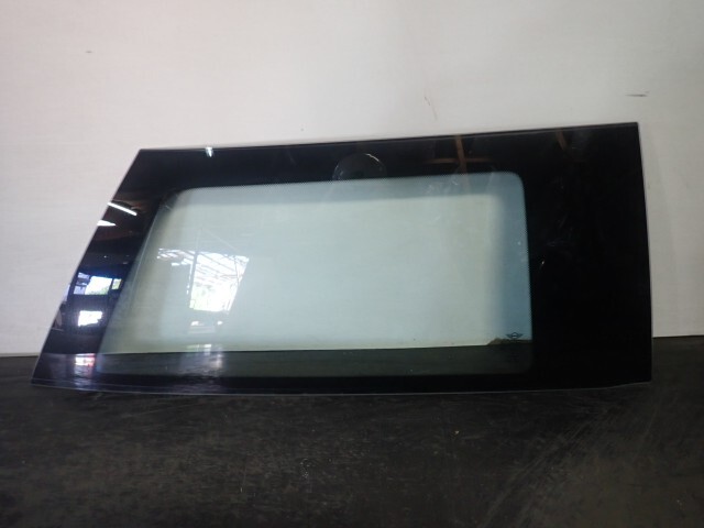 BMW ミニ DBA-XM20 右クォーターガラス 850 51377300018拍卖