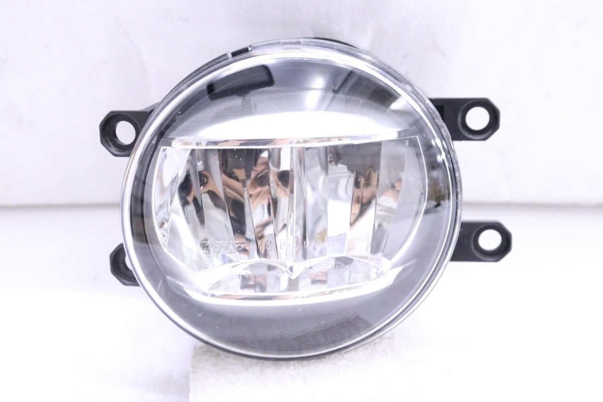 50-660★美品★LED AGH30W ヴェルファイア★左フォグランプ KOITO 48-150 打刻:70311/6 ASSY メッキ 純正★トヨタ (DM)拍卖