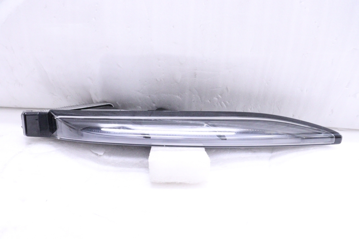 59-2543★LED 95B ポルシェ マカン★右デイライト 95B.953.082.B 純正★ポルシェ (YM)拍卖