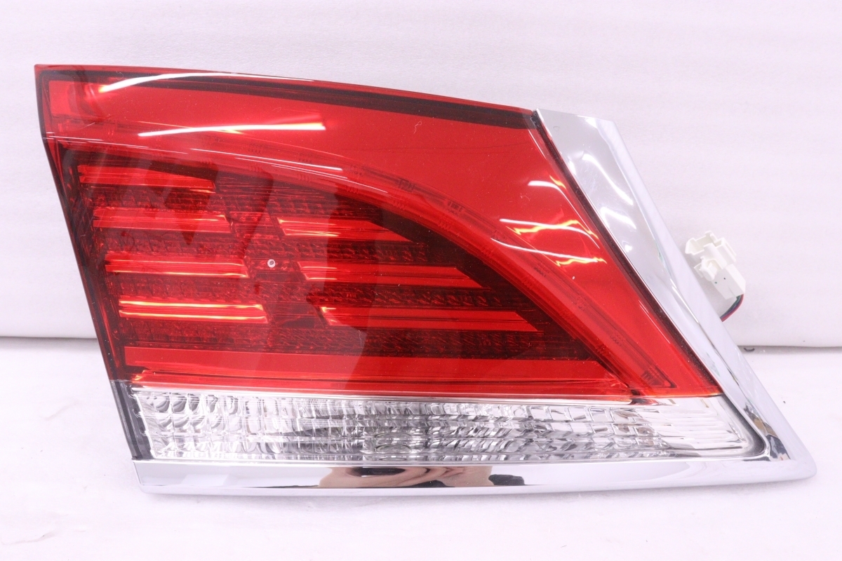 50-1651★美品 LED GRS210 クラウン ロイヤル★左テールライト 内側 STANLEY 30-405 打刻:P 純正★トヨタ (KK)拍卖