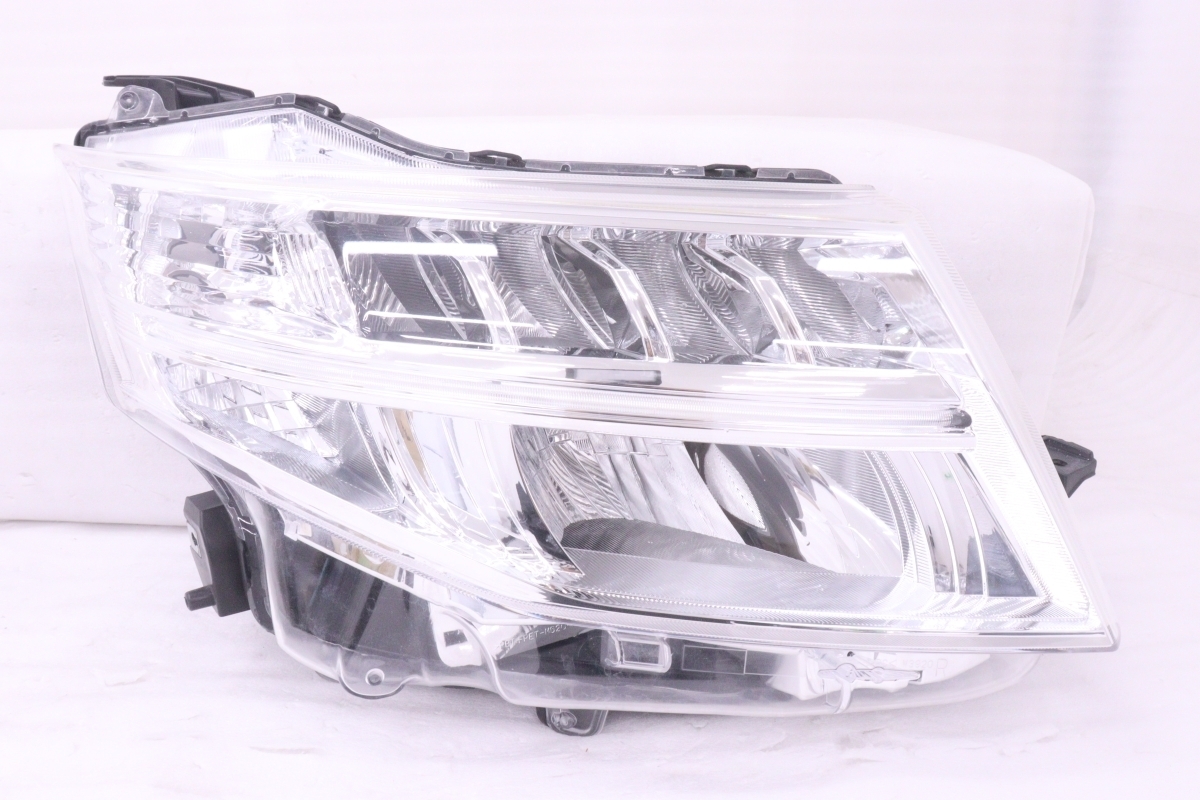 50-1276★美品 前期 LED M900A ルーミー★右ヘッドライト STANLEY W3918 打刻:DF ユニット メッキ 純正★トヨタ (DM)拍卖