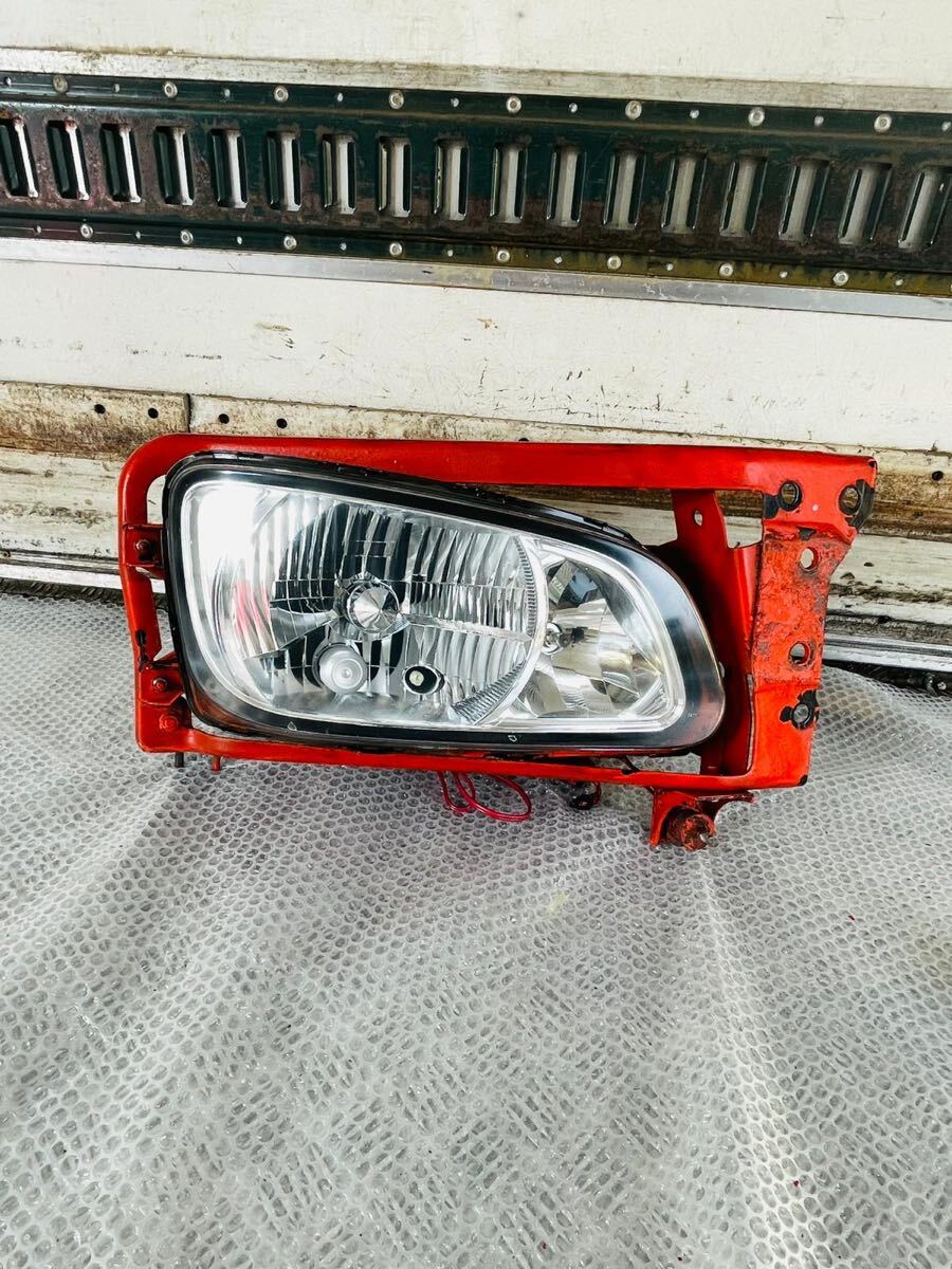 純正品 日野 レンジャー HID ヘッドライト ヘッドランプ 右 右側 小糸 KOITO 100-35020 100-35015 100-35889 動作OK 150664拍卖