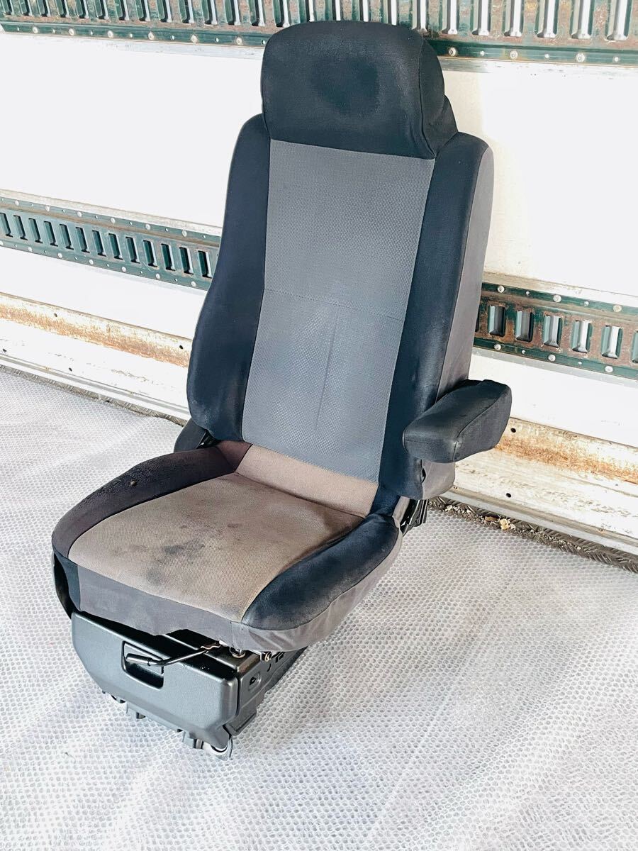 純正 日野 レンジャー ドライバーシート シート シートダンパーシート 右 右側 動作車から取り外し 150727拍卖