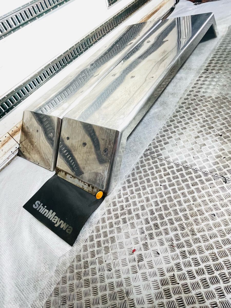 新明和 ShinMaywa 大型 ダンプ トラック 泥除け フェンダー 10t ダンプ用 ステンレス製 ロングフェンダー リア 日野 ふそう ギガ 150749拍卖