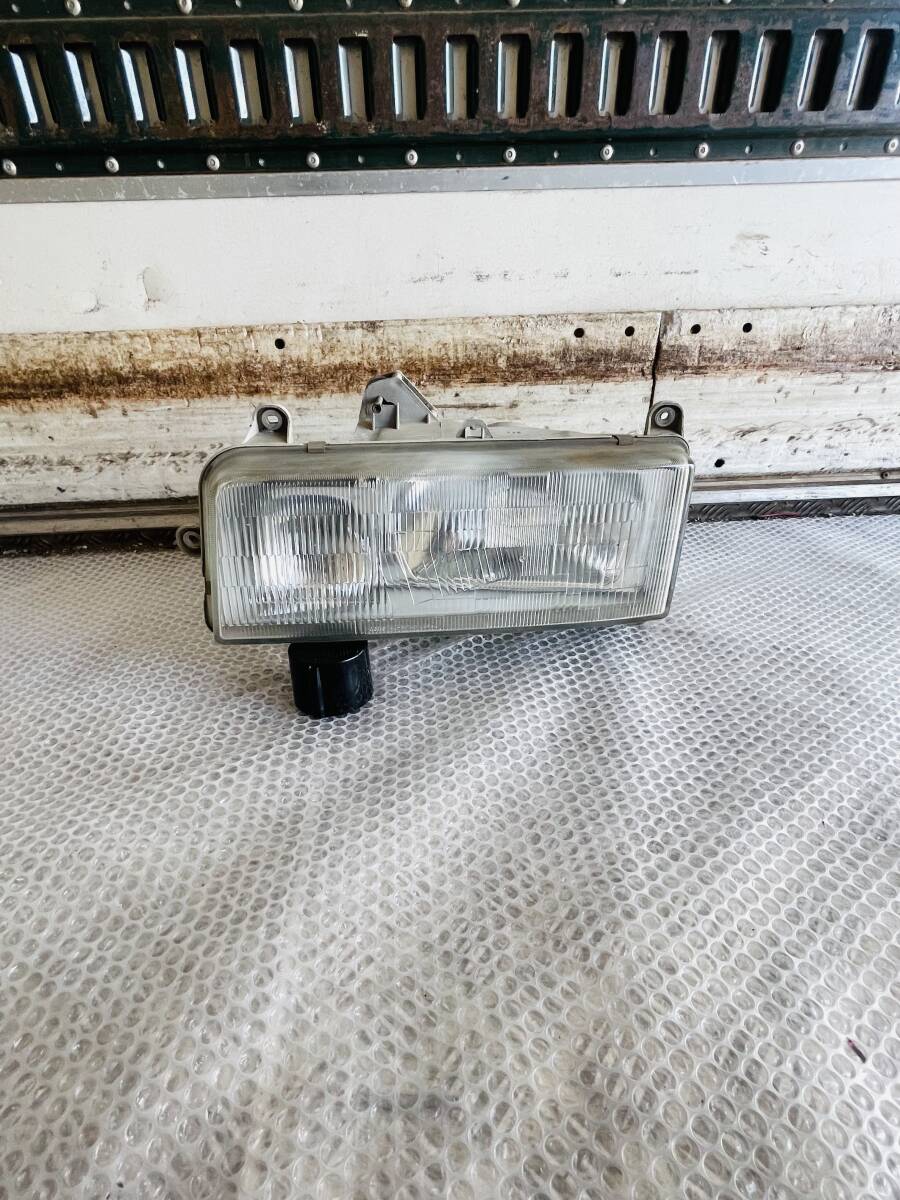 純正 日野 テラヴィ テラブィ ヘッドライト ヘッドランプ 左側 左 小糸 KOITO 100-35742 動作確認済み 150792拍卖