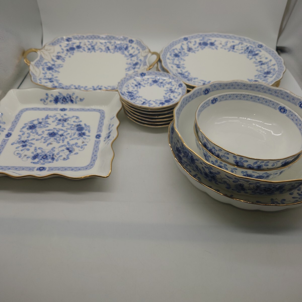 【現状渡し】 ナルミ / NARUMI ボーンチャイナ ミラノ 大皿 プレート 等 まとめ拍卖