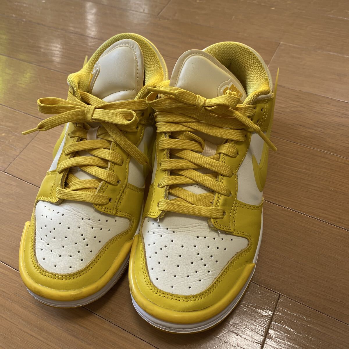 ナイキ NIKE スニーカー サイズ23.5 黄色 拍卖