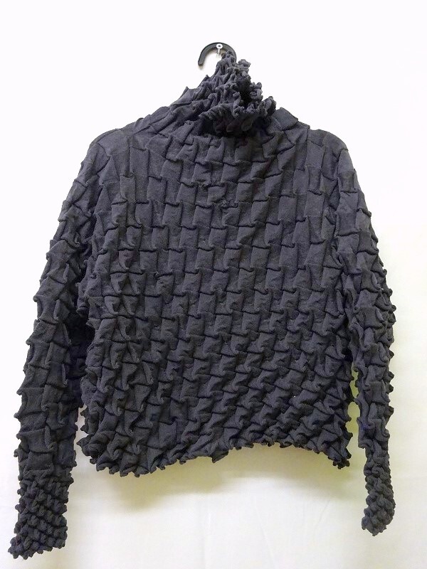 ISSEY MIYAKE イッセイミヤケ ハイネックデザインニット 2 IM33KO340 PLEATS PLEASE プリーツプリーズ拍卖