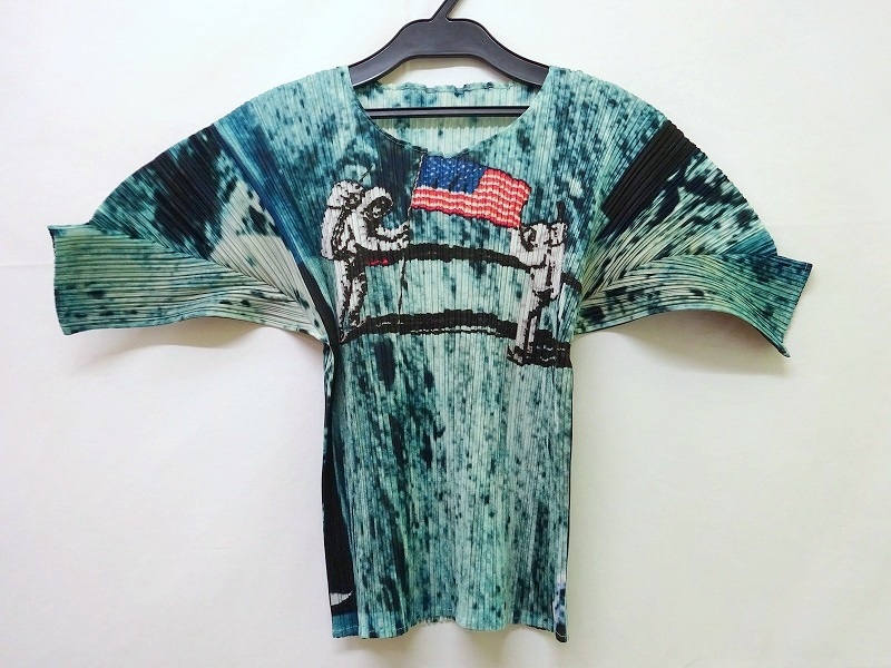 PLEATS PLEASE プリーツプリーズ プリーツ月面着陸カットソー 3 PP92-JK095 ISSEY MIYAKE イッセイミヤケ 三宅一生拍卖