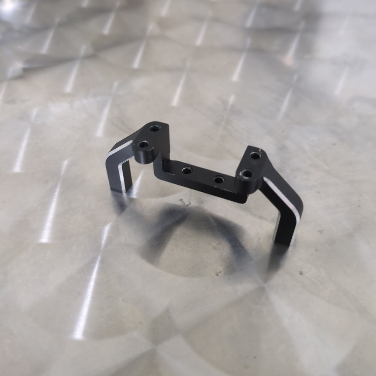 ヨコモ YD-2シリーズ用ラウンドリィ ラック バルクヘッド(後側)拍卖