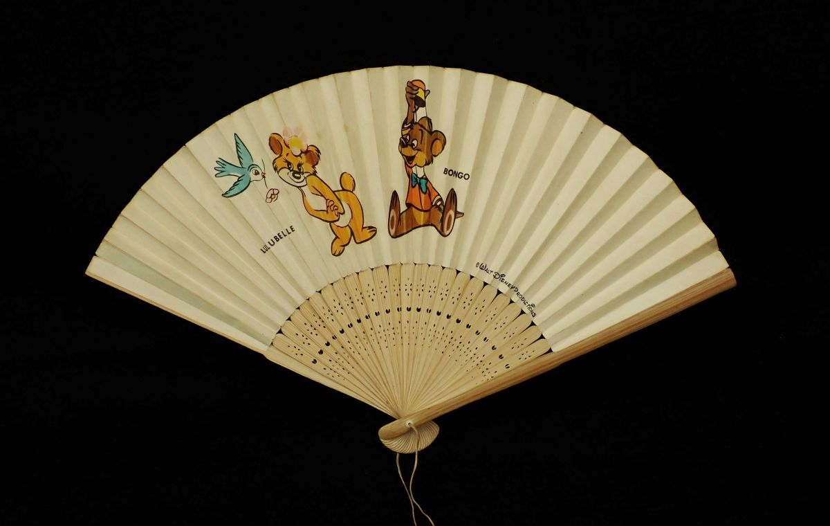 ▲昭和レトロ ウォルト・ディズニー ボンド/ルルベル 扇子▲子ぐま物語/1947年/ファン・アンド・ファンシー・フリー/当時物/消費税0円拍卖