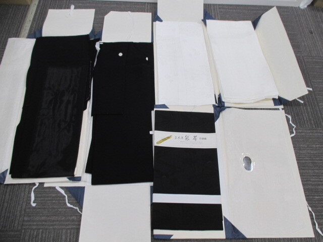☆【美品】和装喪服着物 袋帯 家紋あり しつけ糸あり 夏・冬2枚セット 詳細不明 激安 1円スタート拍卖