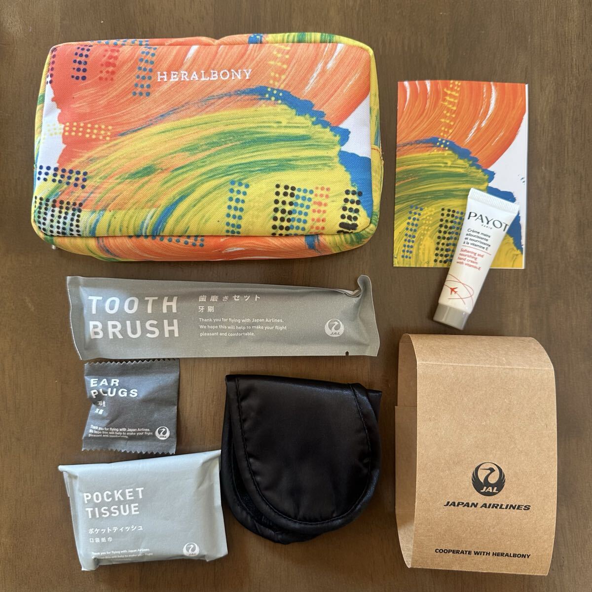JAL 日本航空 ヘラルボニー HERALBONY アメニティ ポーチ 6点セット ビジネスクラス イエロー系 新品 未使用拍卖