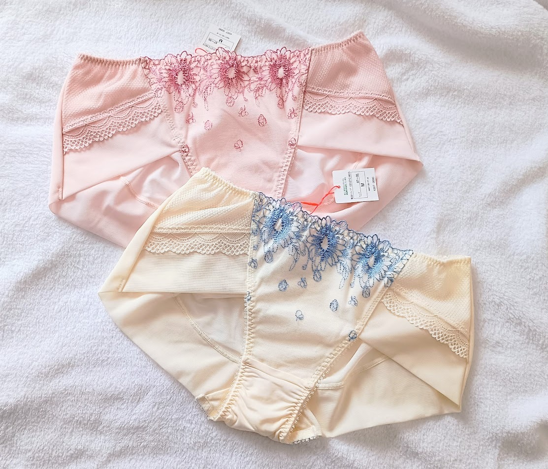 新品タグ付 トリンプ *Triumph* プチヒップアップ 機能性ショーツ ボーイズレングス Mサイズ 2枚セット拍卖