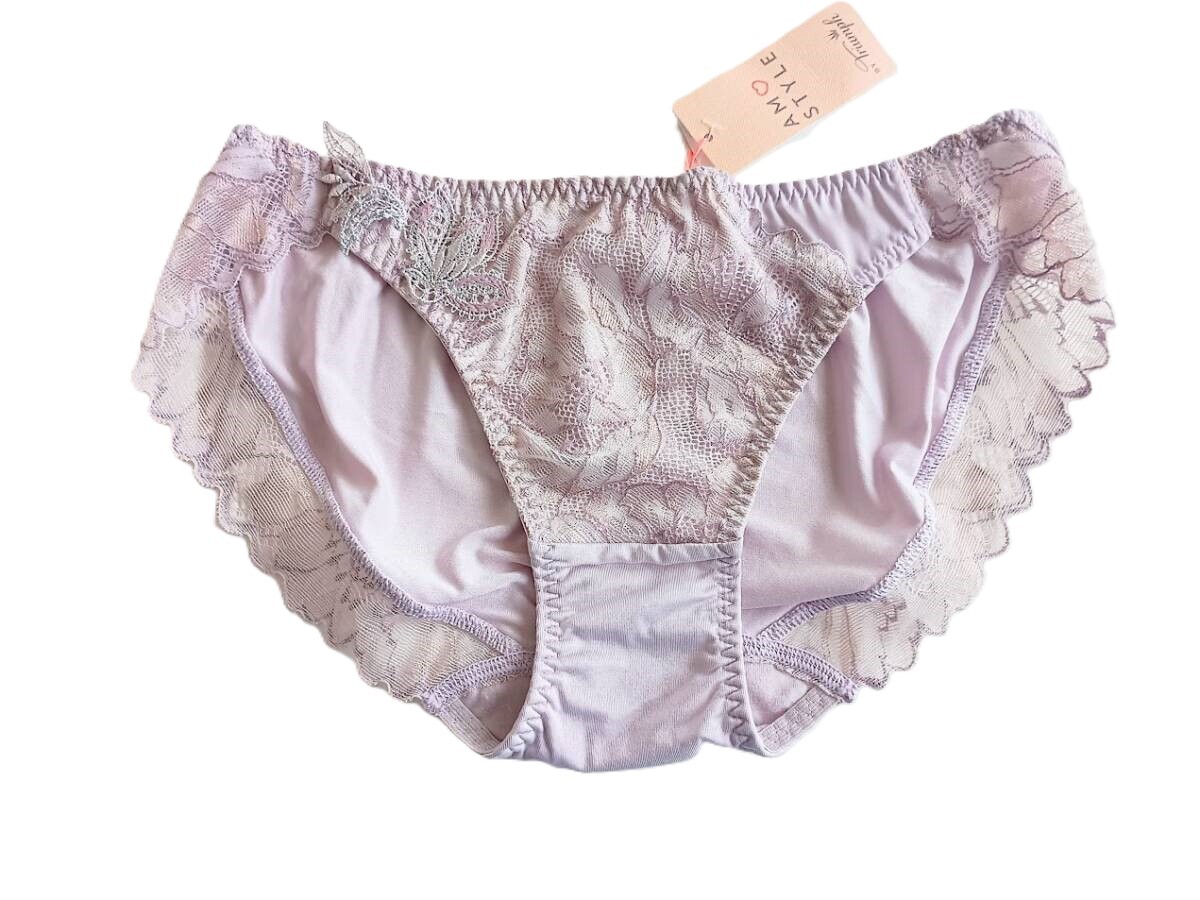 新品タグ付 トリンプ *Triumph* チャーミンググラマー レギュラーショーツ スワンズティアーズ Mサイズ 拍卖