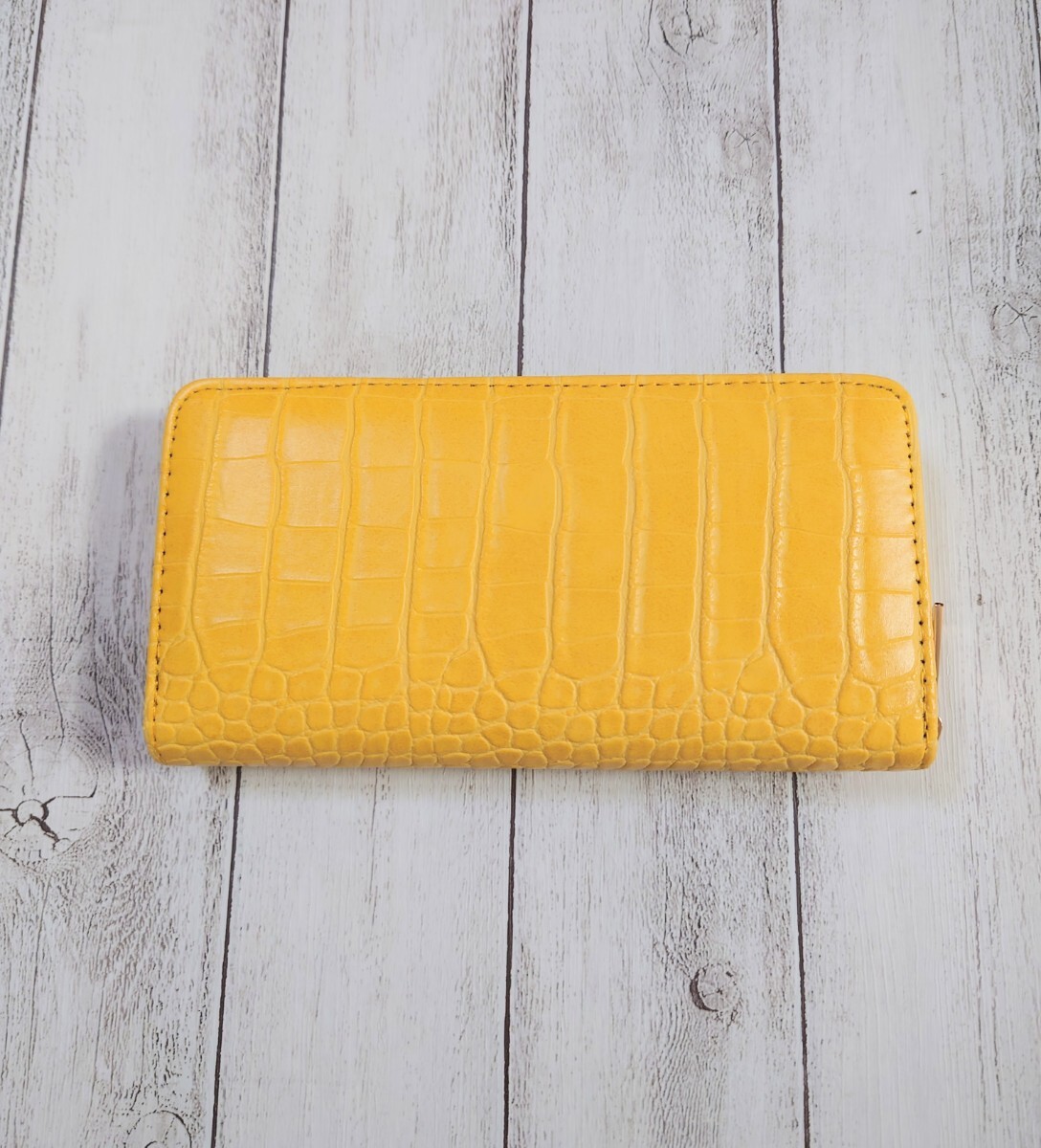 新品 クロコ 型押し 長財布 ラウンドファスナー イエロー 黄色 合皮 財布 レディース拍卖