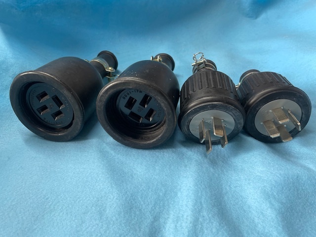 接地3P20A 防水ゴムキャップ 2コ、接地3P20A防水コンセント 2コ、(パナソニック、MEIKOUSHA) 2組拍卖