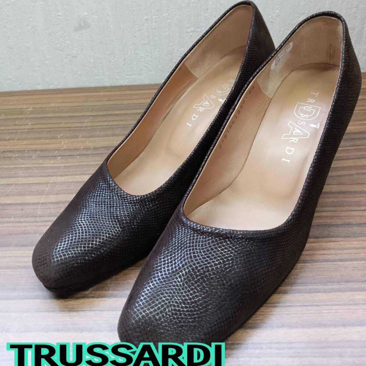 靴 ◆ TRUSSARDI ◆ パンプス 22cm ダークブラウン 日本製 ◆ トラサルディ ◆ レディース シューズ 送料無料拍卖