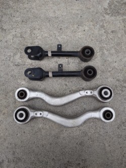 レクサス10GS 純正リアアッパーアーム 左右セット拍卖