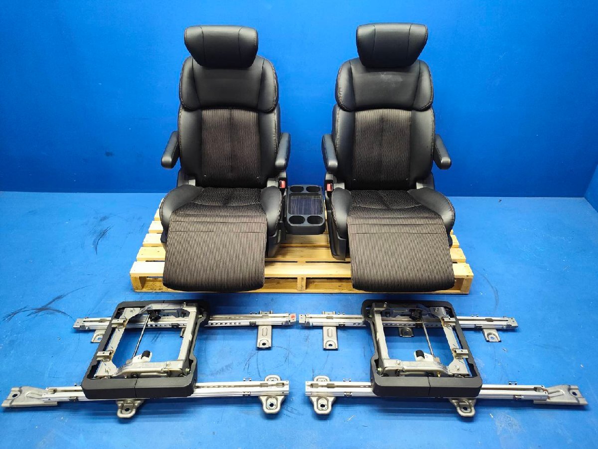 日産 52 エルグランド 後期 ハイウェイスター S 純正 ハーフレザー セカンド 2列目 シート 手動 レール付 トリムNO:G 2502474 2F4-3 友拍卖