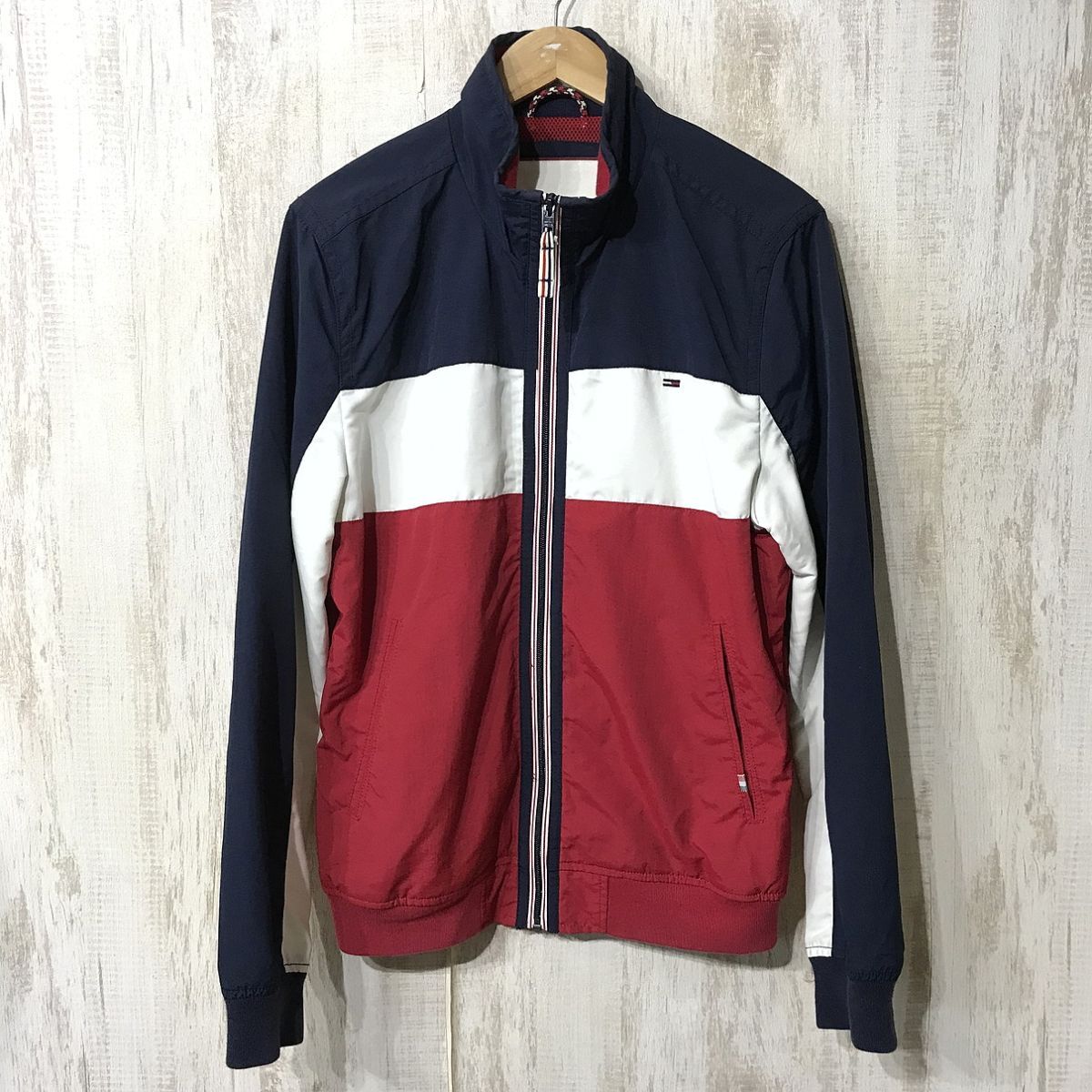 816☆【裏メッシュ ナイロンジャケット】HILFIGER DENIM トミーヒルフィガー L マルチカラー拍卖