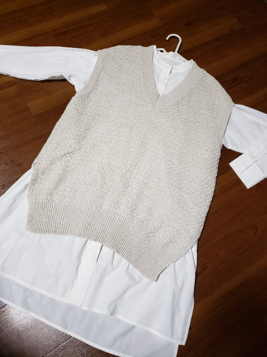 Kate ecru ニットベストベージュ系 カギ編み Mサイズ スリット ゆったりベスト拍卖