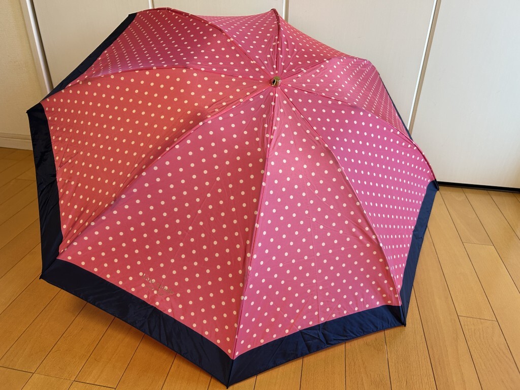 ☆送料込み☆新品☆kate spadeケイトスペード/折傘折りたたみ傘/雨傘/ドットピンク×紺拍卖