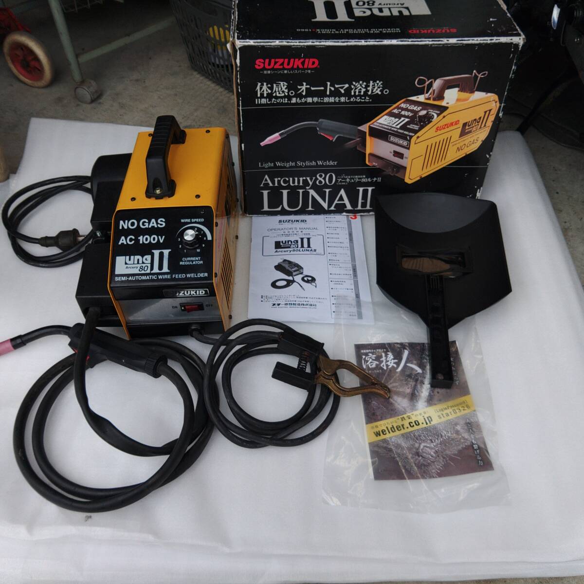 【展示実演使用】スズキッド ルナⅡ 半自動溶接機 オートマ溶接 100v ノンガス 使いやすく 上級クラス SAY-80L2拍卖