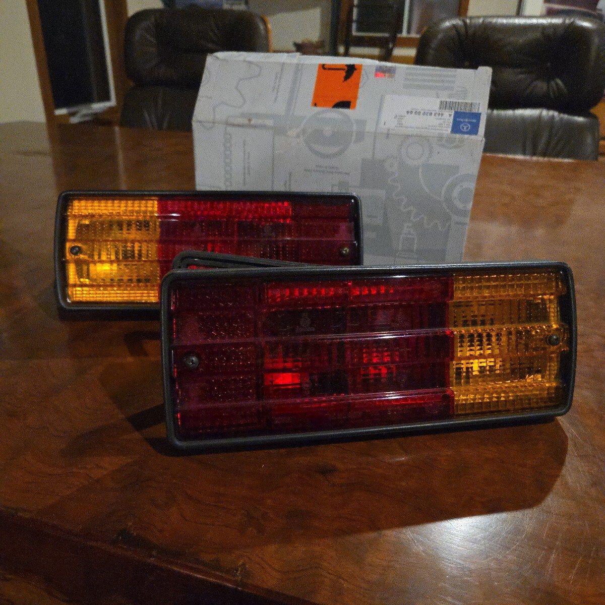 Mercedes-Benz G 初期型        W463 /G350D テールライト 左右セット拍卖