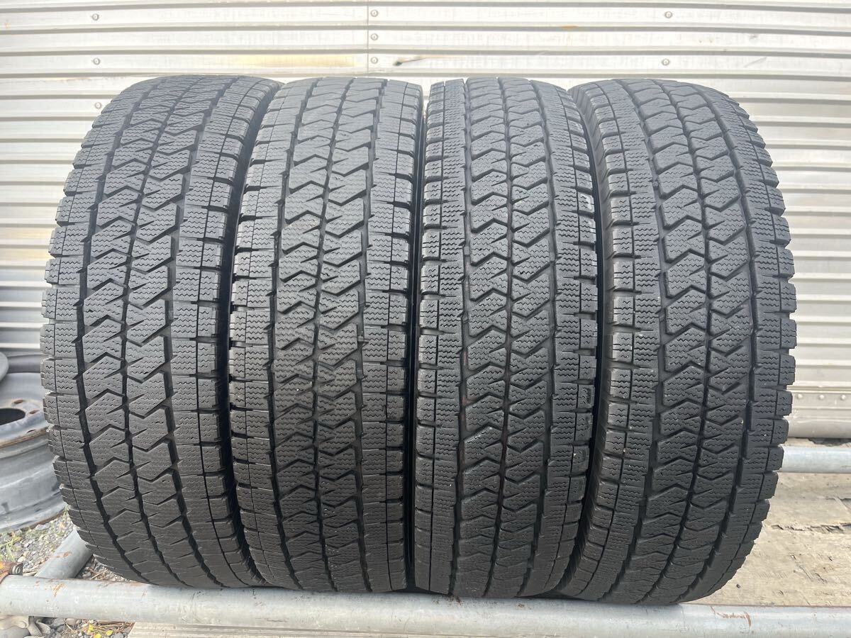 195/80R15 107/105N LT 2024年製 ブリヂストン BRIDGESTONE BLIZZAK VL10 スタッドレスタイヤ 4本 拍卖