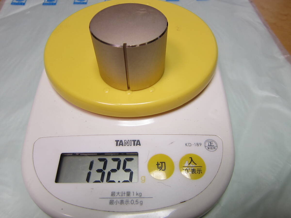 アンプのツマミ(ブロンズ色系)アルミ削り出し 重量132,5g 直径45、奥行き34mm 定形外450円 拍卖