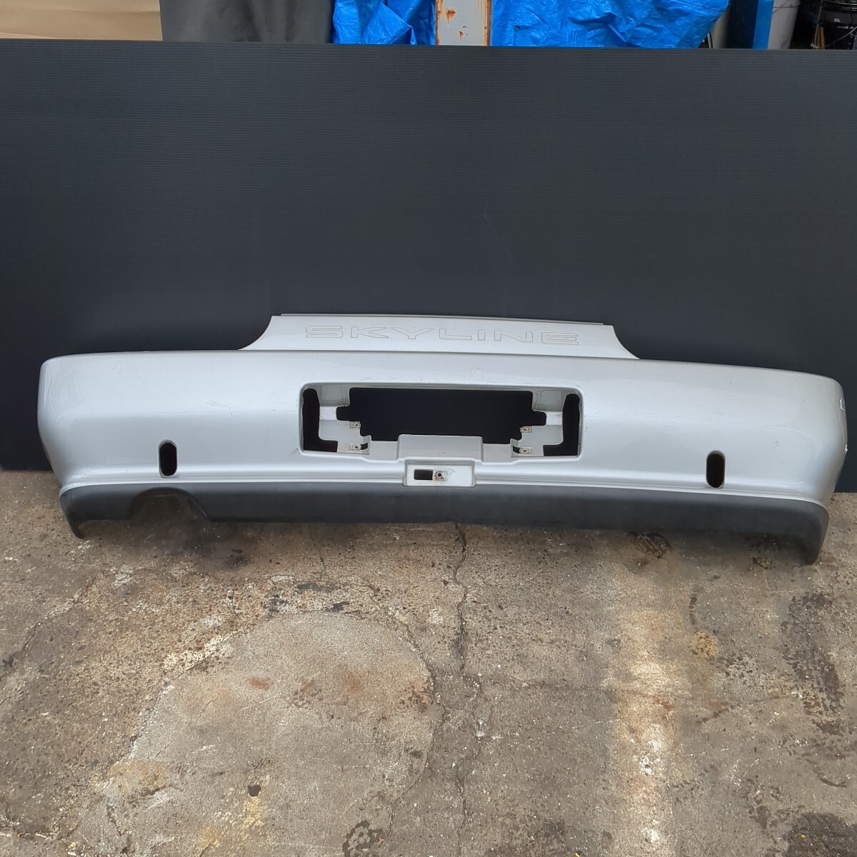 日産 SKYLINE スカイライン GT-R リアバンパー バンパー 35022 04U00拍卖