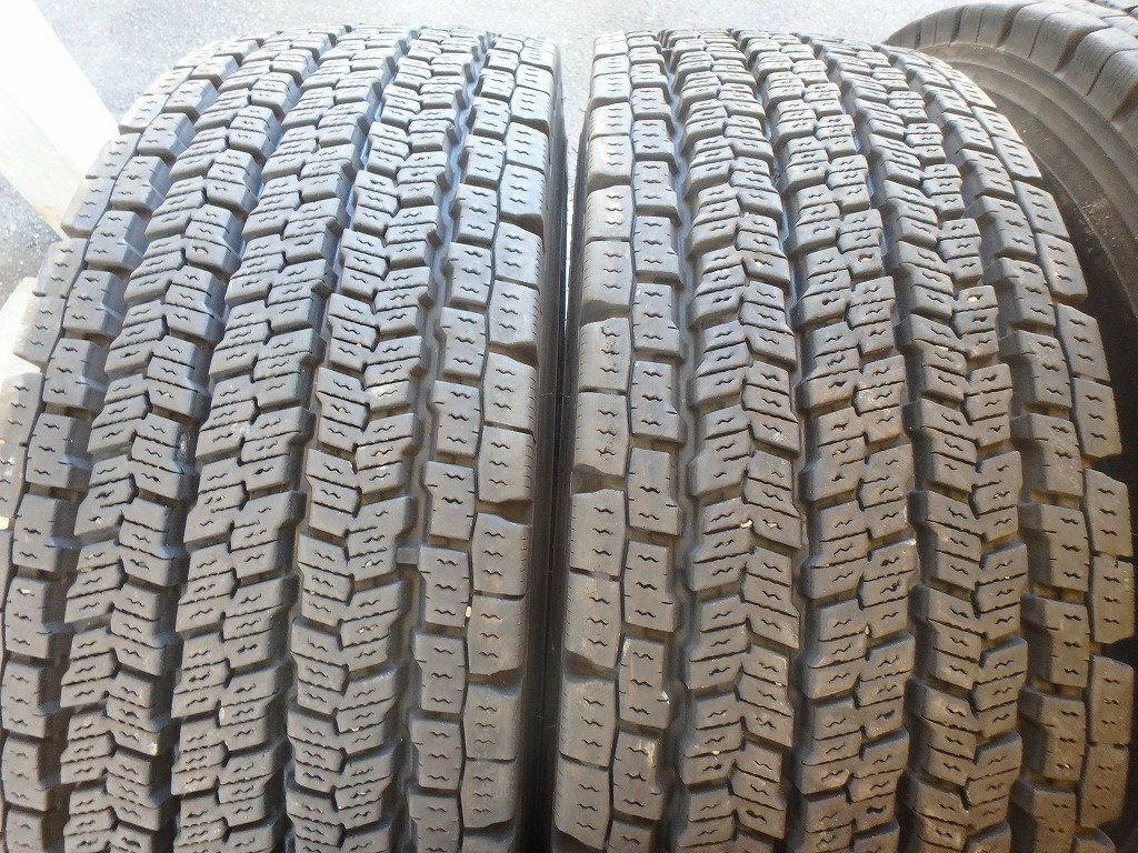 N591 送料無料【275/80R22.5 151/148】ヨコハマ 905W スタッドレス 2本 2023年製 約7分山拍卖